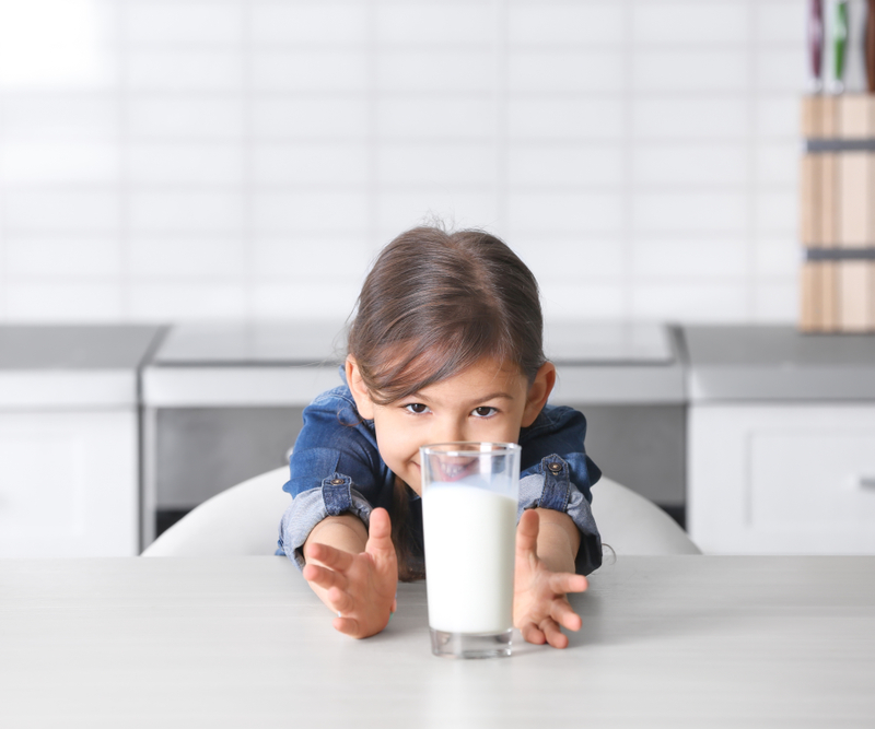 5 tác hại khi uống sữa không đúng cách